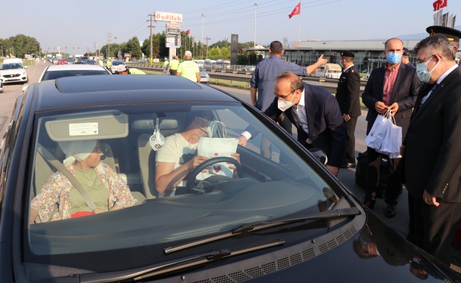 Vali Yavuz, bayram öncesi trafik denetimine katıldı