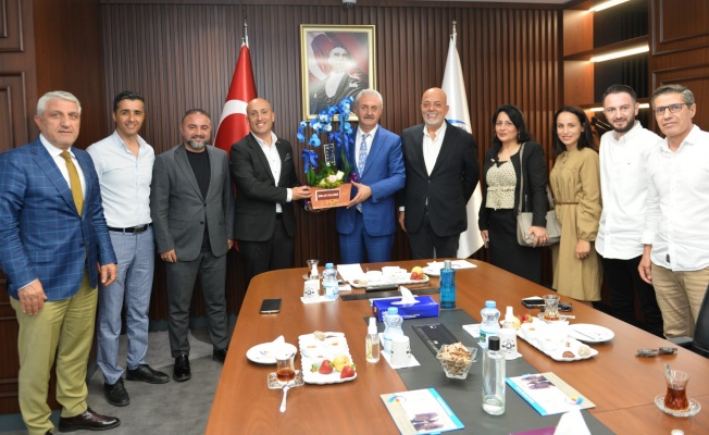 Türkiye Emlak Kulübü Derneği Nail Çiler'i ziyaret etti