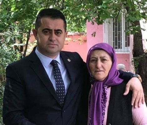 Erkan Azeri’nin annesi vefat etti