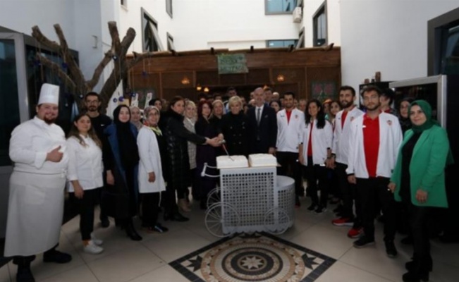Bursa'da İnegöl Belediyesi öğretmenlerini unutmadı