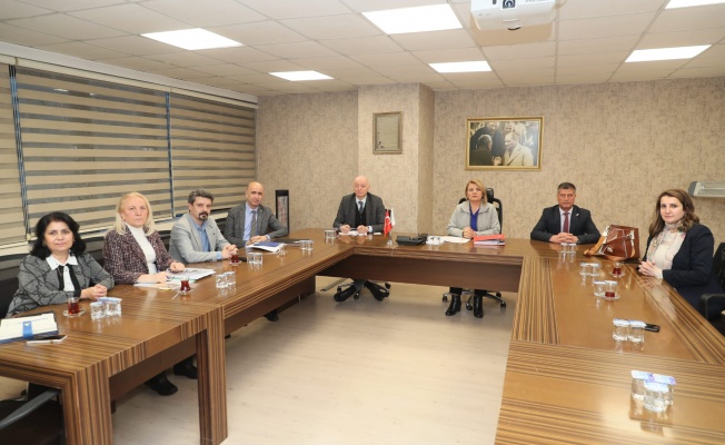Başkan Hürriyet, ekibiyle toplantı yaptı