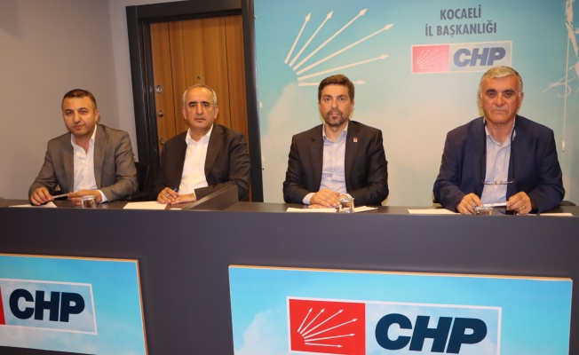 CHP Kocaeli belediye meclisi üyeleri  toplandı