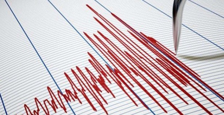 4,7 şiddetinde deprem