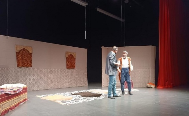 'Bir Tabak Daha' Çayırova'da sahnelendi
