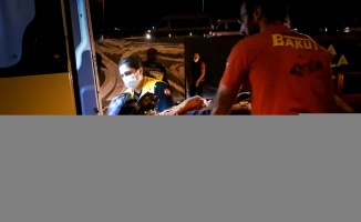 Motosiklet bariyerlere çarptı:  2 kişi ağır yaralandı