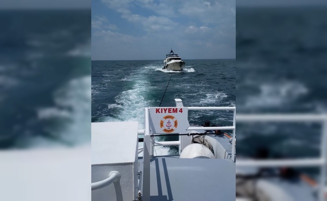Marmara Denizi'nde tekne arızalandı