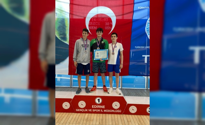 Paletli Yüzme Genç, Yıldız, Küçükler Demokrasi ve Milli Birlik Şampiyonası sona erdi