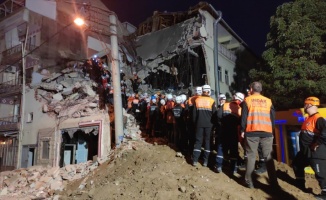 Bursa'da, tatbikat için yıkılan binada arama kurtarma çalışması gerçekleştirildi