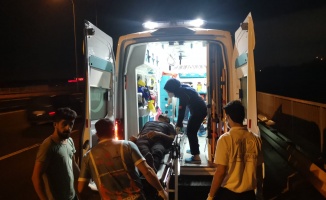 Çayırova'daki kazada kamyon sürücüsü yaralandı
