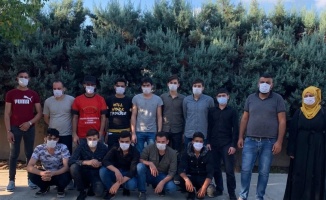 GÜNCELLEME - Kocaeli'de 15 düzensiz göçmenin yakalanmasına ilişkin gözaltına alınan araç sürücüsü tutuklandı