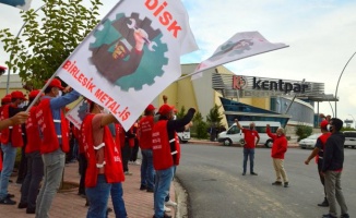 Kentpar Otomotiv işçileri sendika haklarını istiyor