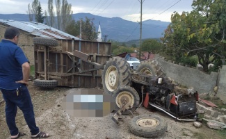 Traktör devrildi1 kişi öldü, 1 kişi yaralandı