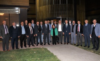Büyükşehir'den  muhtar dernekleri başkanlarıyla toplantı