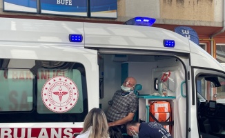 Edirne'de pikap ve otomobilin çarpıştığı kazada 5 kişi yaralandı