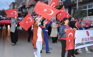 Şırnak'ta 81 ilden gelen kadınlardan terör mağduru ailelere destek yürüyüşü