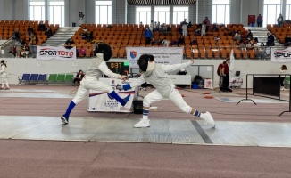 Flöre ve Kılıç Açık Turnuvası Darıca'da başladı