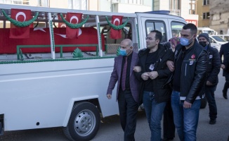 Balıkesir'de şehit olan polis memuru Güngör, Erzurum'da son yolculuğuna uğurlandı