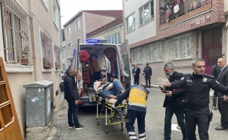 Bursa'da ailesine şiddet uygulayan şüpheli polise bıçakla saldırdı