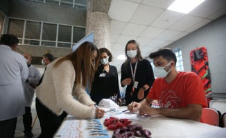 Bursa'da böbrek nakliyle sağlığına kavuşan öğretmen organlarını bağışladı