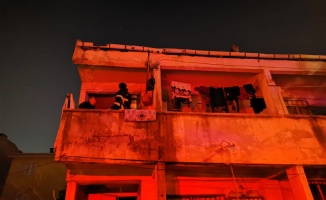 Darıca'da 2 katlı ev yandı