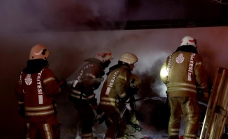GÜNCELLEME - İstanbul'da dokuma atölyesinde yangın çıktı