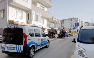 GÜNCELLEME - Kocaeli'de oto yıkamacıda çıkan silahlı kavgada bir kişi yaralandı
