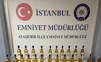 Ataşehir'de kaçak alkol sattığı gerekçesiyle iki şüpheli yakalandı