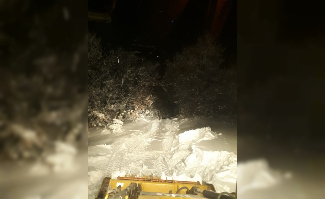 Bursa'da kar nedeniyle mahsur kalan 5 kişi kurtarıldı