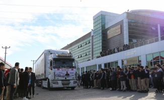 Bursa'da toplanan insani yardım malzemeleri Suriyeli mağdurlara gönderildi