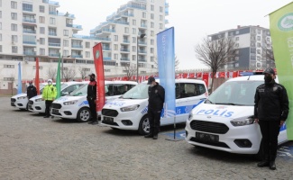 Edirne'de belediyenin emniyete hibe ettiği araçlar törenle teslim edildi