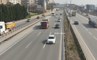 Kocaeli'den İstanbul'a tır ve kamyon geçişi durduruldu