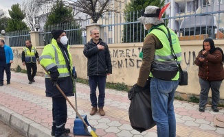 Çayırova Belediyesi  Defne'de çalışmalarını sürdürüyor