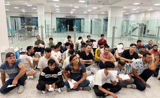 46 düzensiz göçmen sınır dışı edildi