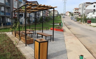 İzmit Belediyesi'nden vatandaşlara yeni oturma alanı