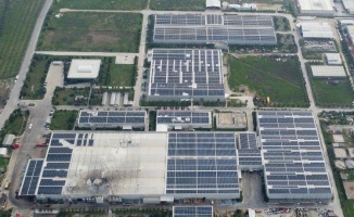 CW Enerji güneş panelleri ile firmalar karbon salınımının önüne geçiyor